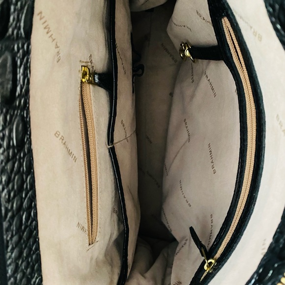 Brahmin Black Leather Melbourne Croc Pattern Handbag w/ Dust Bag - Picture 5 of 5